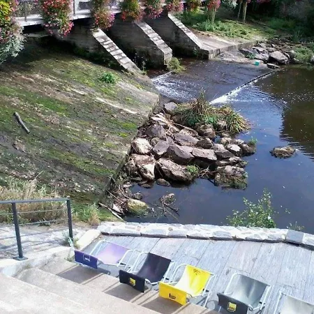 Homestay Sejour Entre Nature Verdoyante Et Son Dolment Cournon