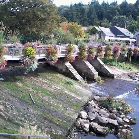 Homestay Sejour Entre Nature Verdoyante Et Son Dolment Cournon